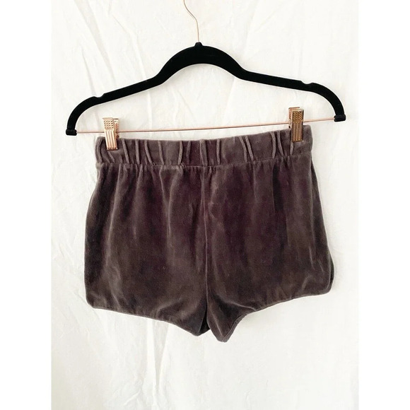 Fear Of God Essentials Velour Shorts Women’s Size Medium In Gray Patch - Picture 7 of 10